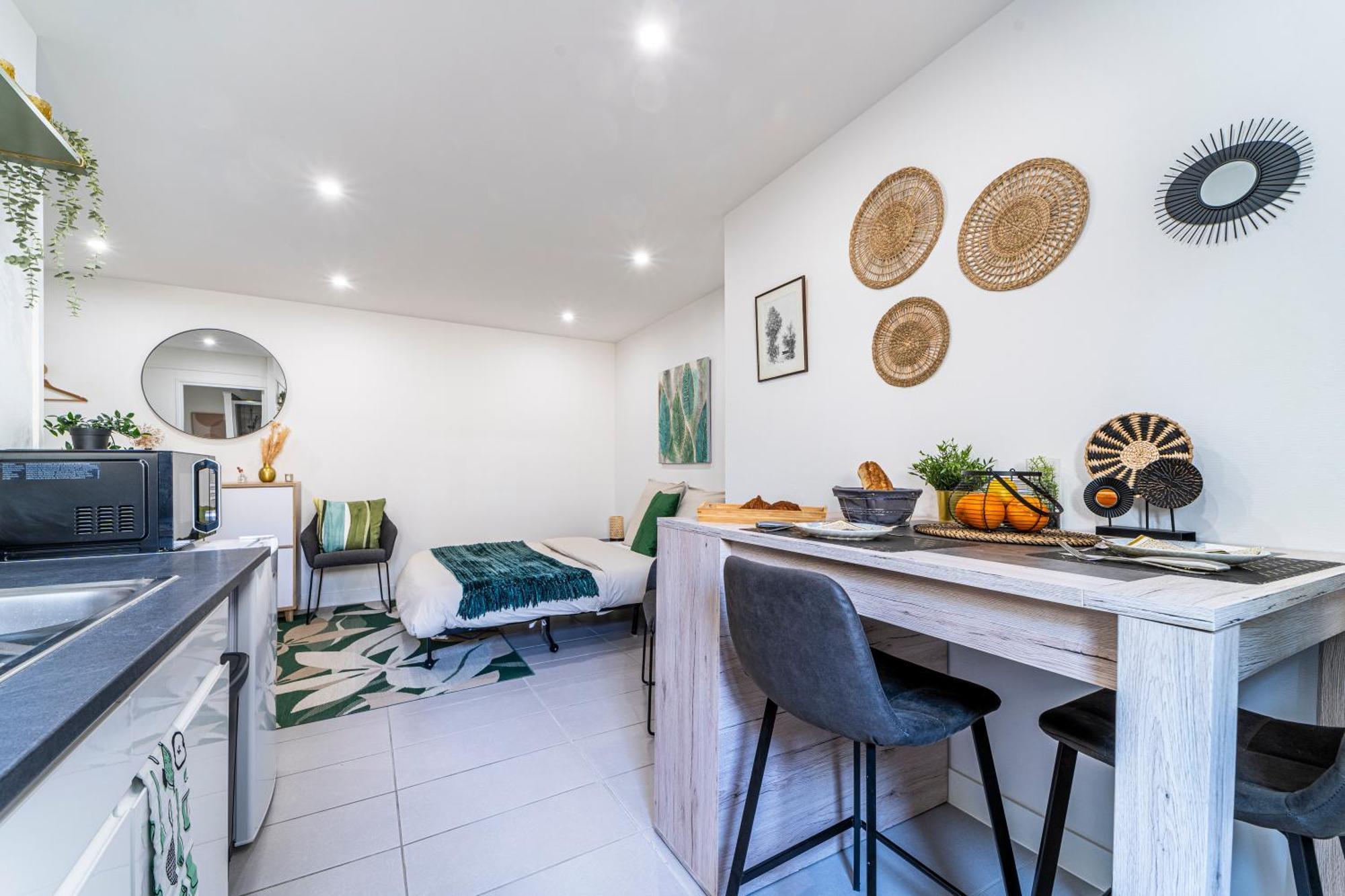 Le Cosy - Free Parking - Proche Gares Lille - Netflix - Wifi Apartman Mons-en-Barœul Kültér fotó