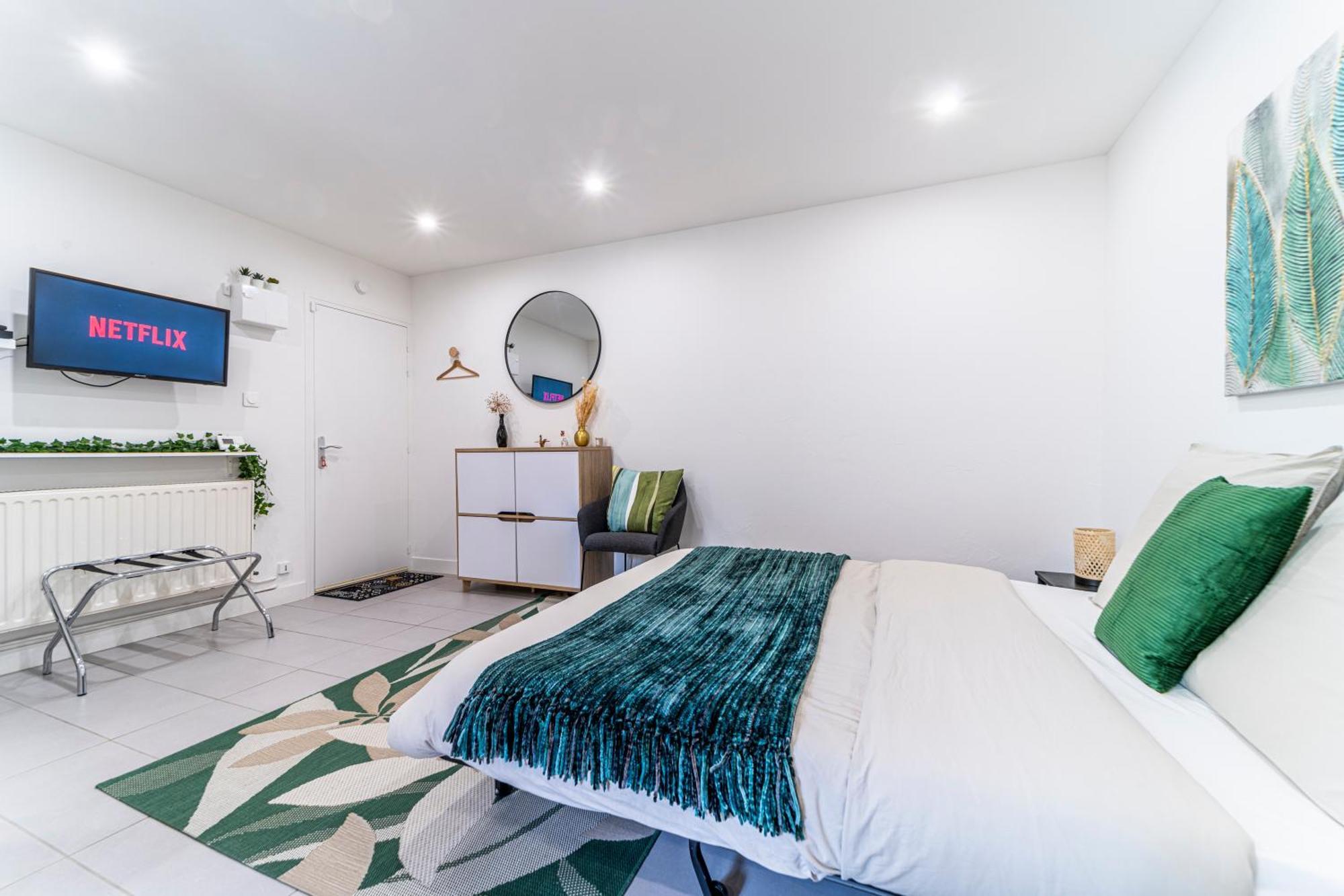 Le Cosy - Free Parking - Proche Gares Lille - Netflix - Wifi Apartman Mons-en-Barœul Kültér fotó